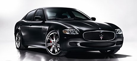 Maserati Quattroporte 4,2 V8 k půjčení za autopůjčovny