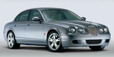 Jaguar S-Type  k zapůjčení z autopůjčovny