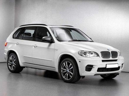 BMW X5 SUV k zapůjčení z autopůjčovny