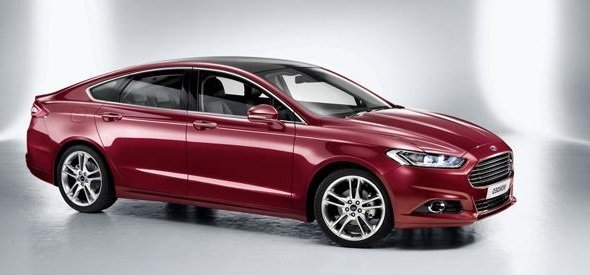 Ford Mondeo Liftback k zapůjčení z autopůjčovny