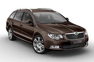 Škoda Superb  k půjčení za autopůjčovny