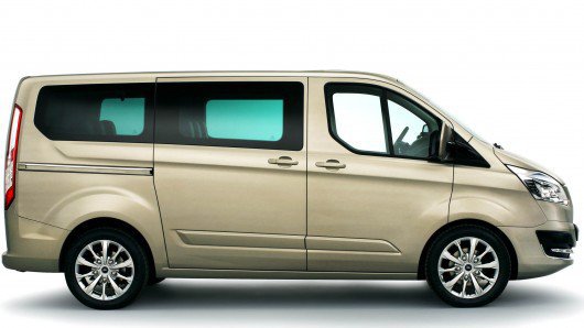 Ford Tourneo Custom k půjčení za autopůjčovny