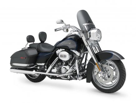 Harley-Davidson Harley-Davidson ROAD KING k půjčení za autopůjčovny