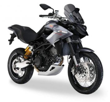 Různé - Moto Morini Granpass k půjčení za autopůjčovny